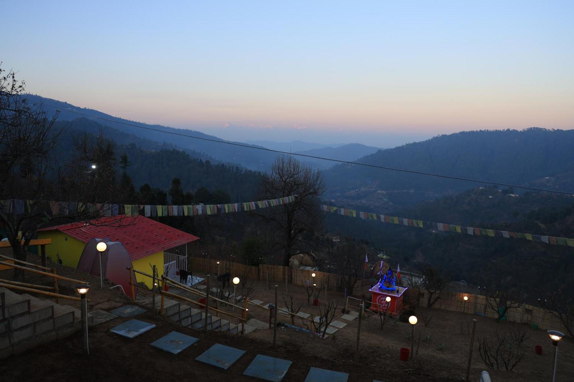 Hotel The Pahadi Nest Mukteshwar Extérieur photo